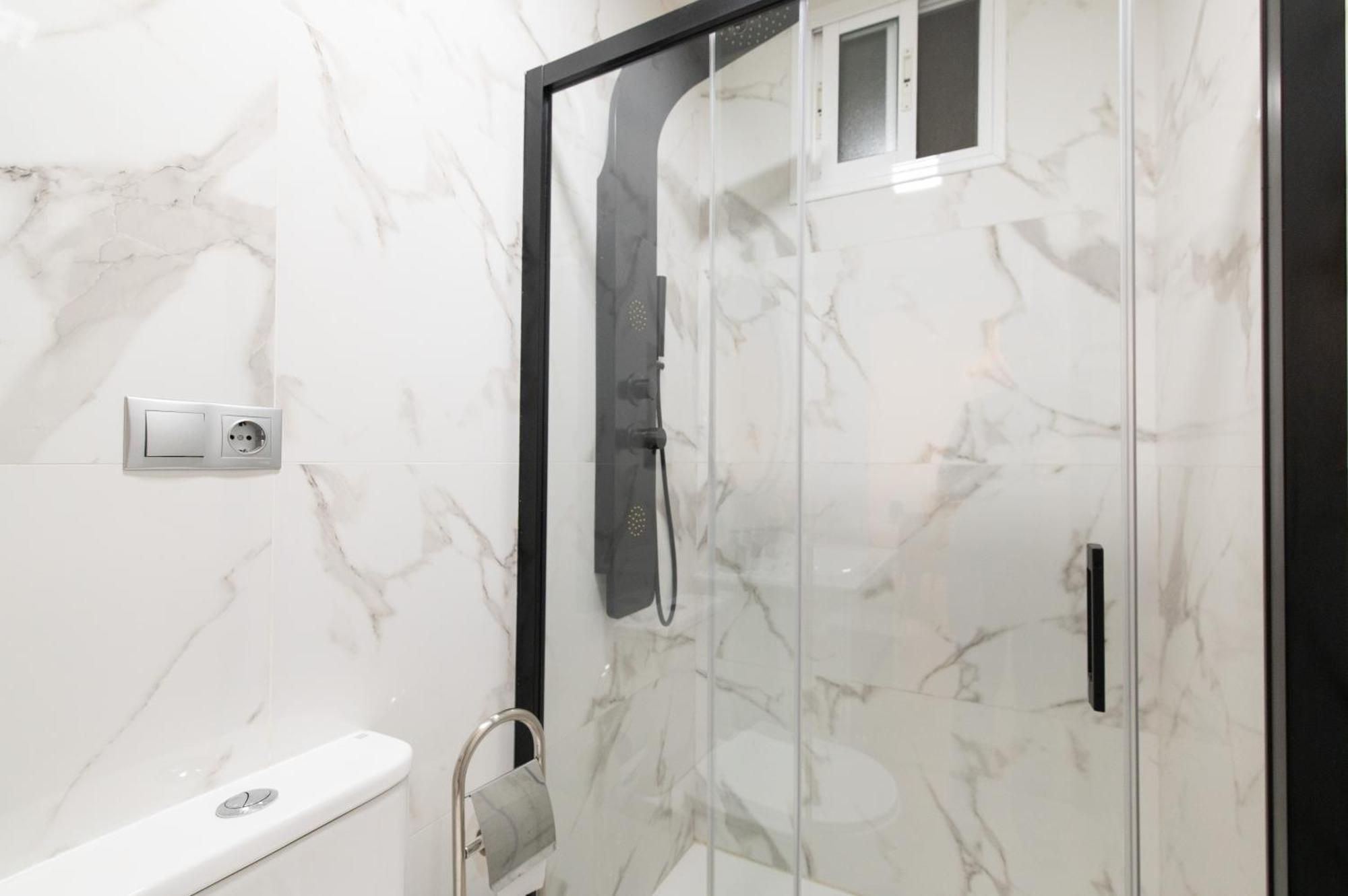 Apartamento Triana Habitame Inmobiliaria Seville Exterior photo